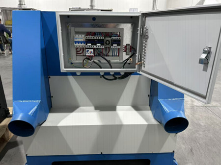 Grinding machine