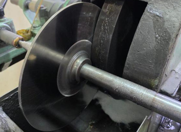 Grinding wheels