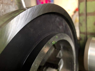 Resin bond cbn wheel for grinding hardened steel