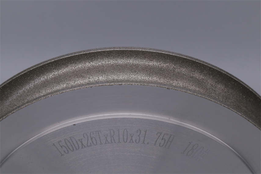 Electroplated diamond grinding wheels for grinding alloy tools