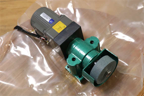 Compact Grinding Wheel Dresser – Diamond Dressing Tool for Hard-to-Reach Wheel Profiles